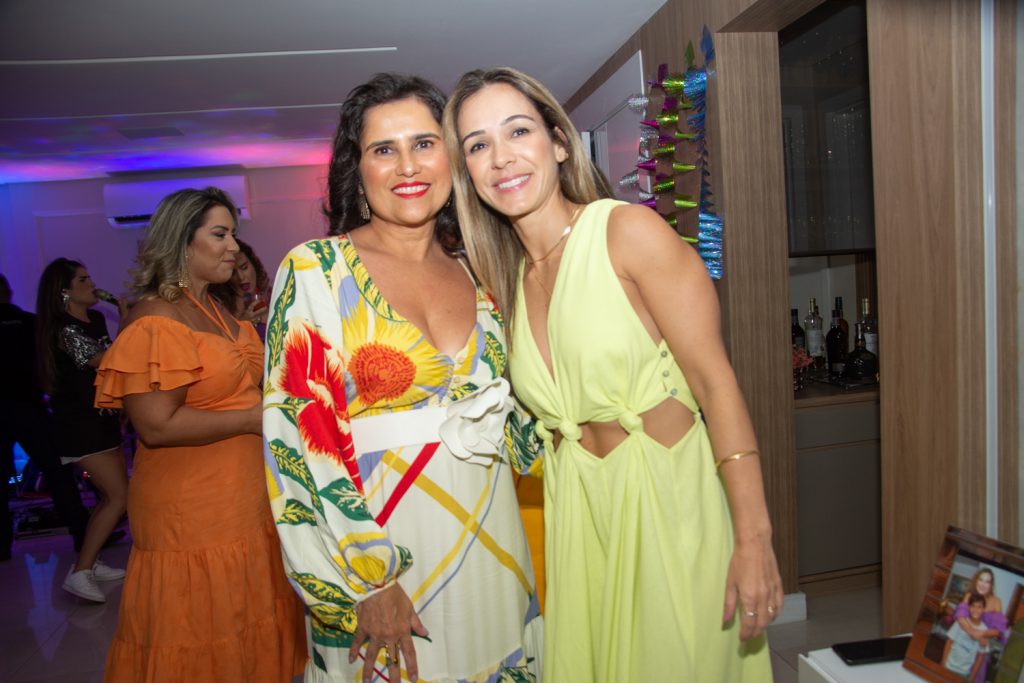 Micheline Albuquerque E Carol Porto