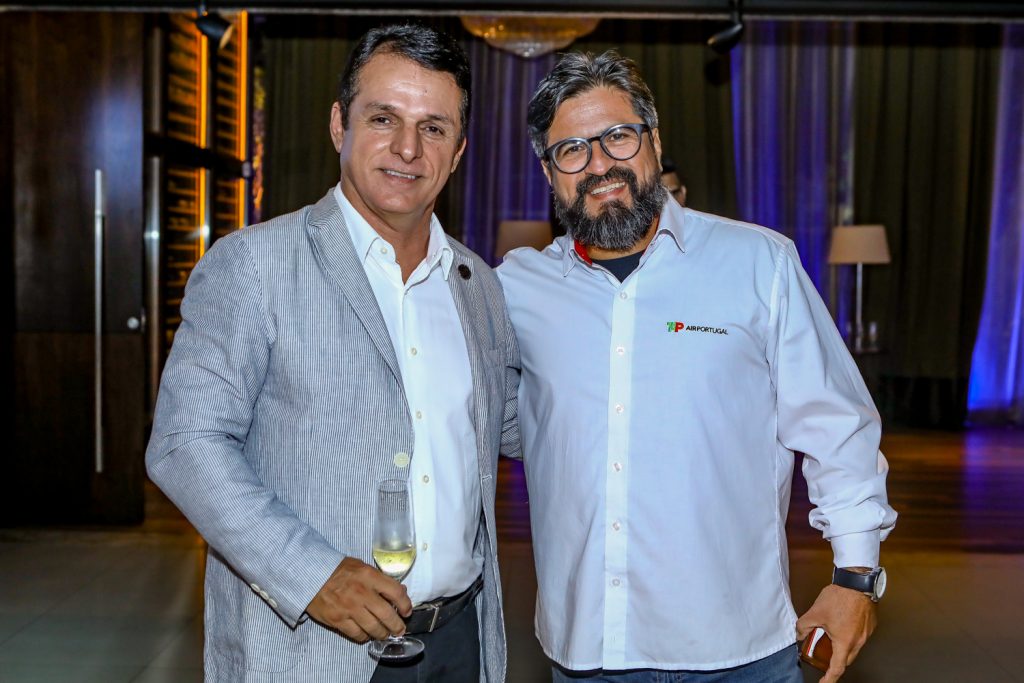 Murilo Santa Cruz E Dauglas Lima