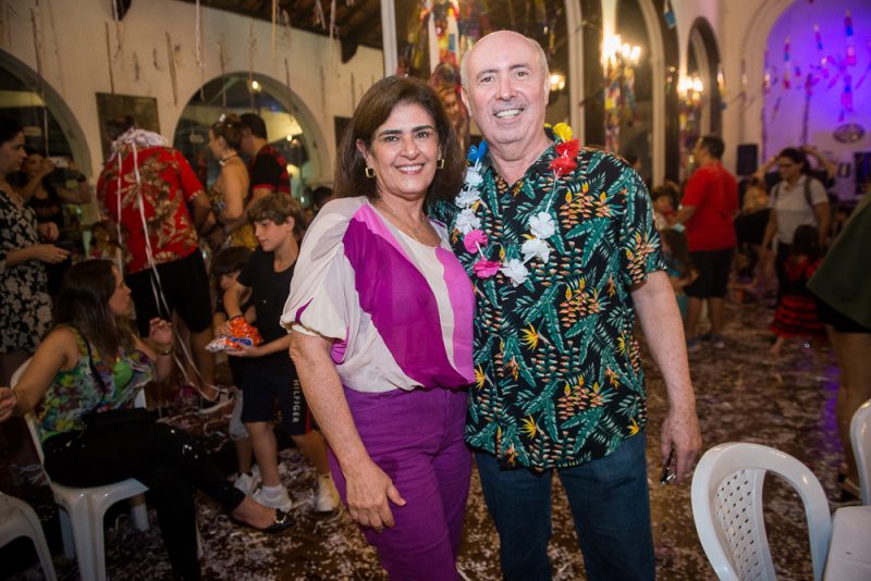 Diversão - Bailinho de Carnaval atrai pais e filhos para folia no Ideal Clube