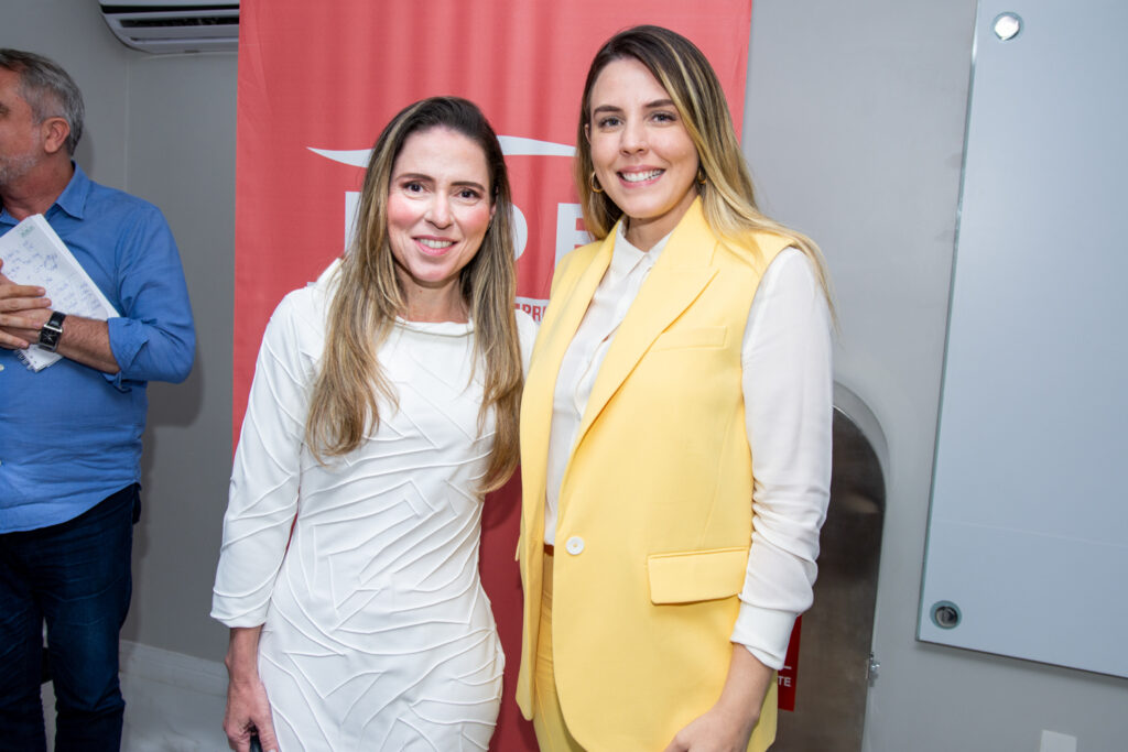 Águeda Muniz E Jade Romero