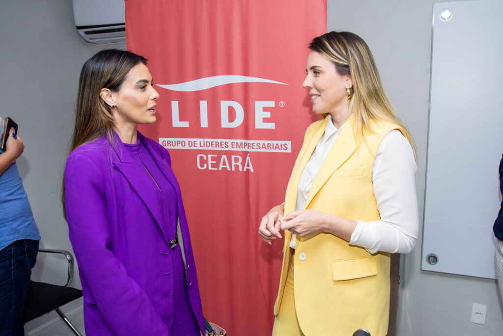 Aline Melo E Jade Romero