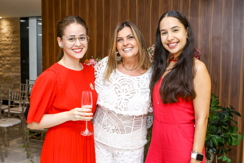 Arine Amorim, Eveline Veloso E Renata Farias