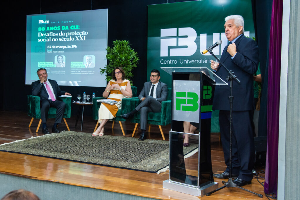 Aula Magna 80 Anos Da Clt