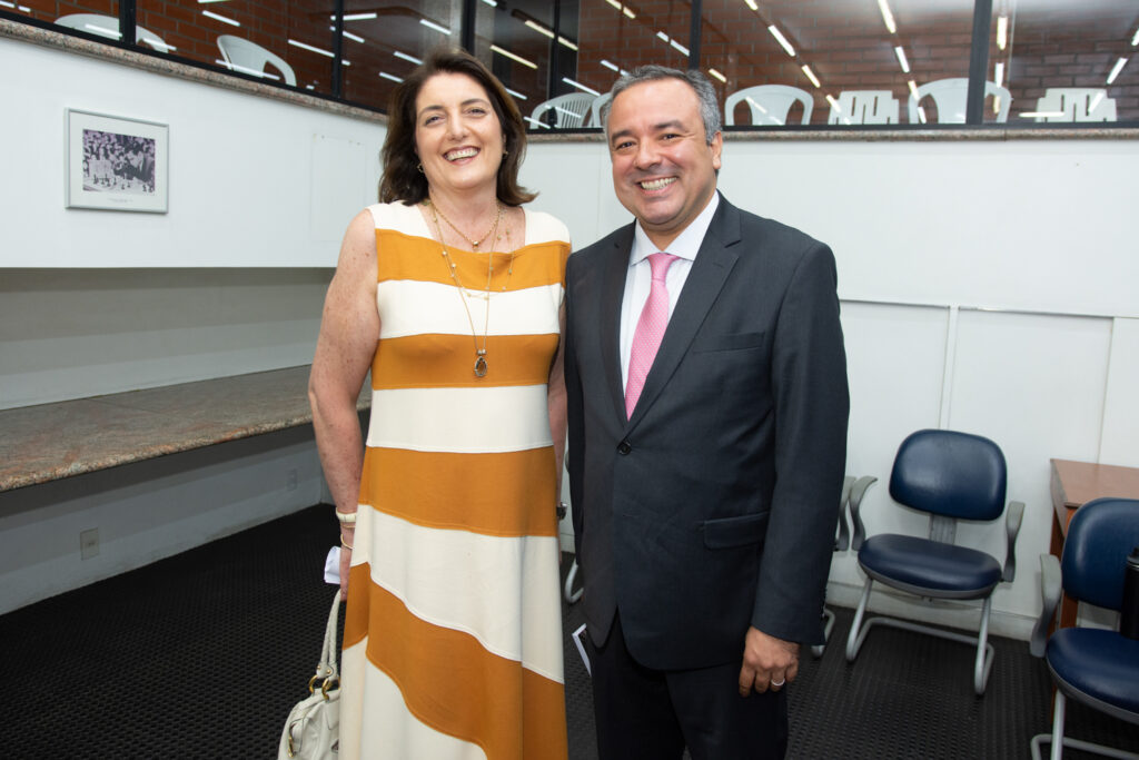 Carla Romar E Eduardo Pragmácio Filho