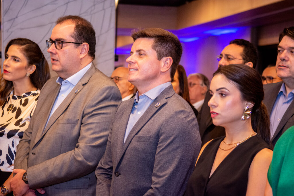 Delano Macêdo, Ives E Gabriela Castelo Branco