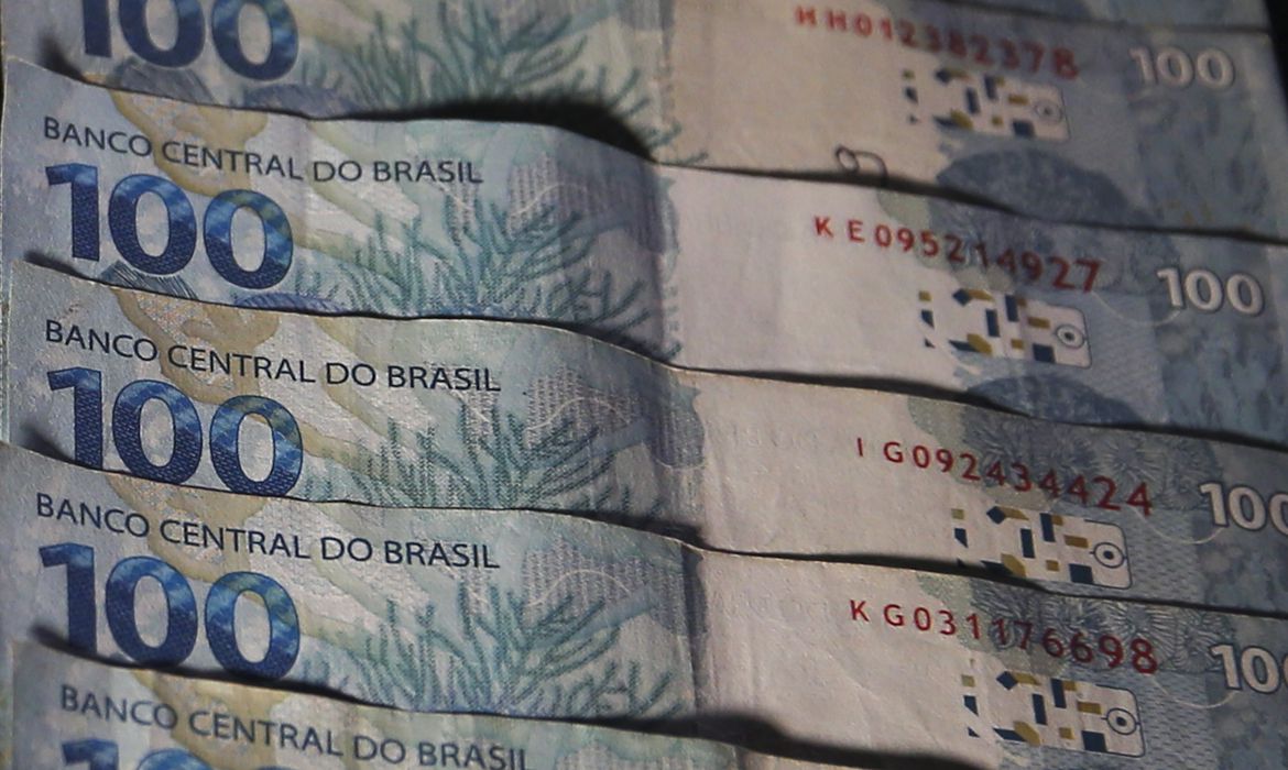Monitor do PIB-FGV aponta queda de 0,1% na atividade econômica do Brasil