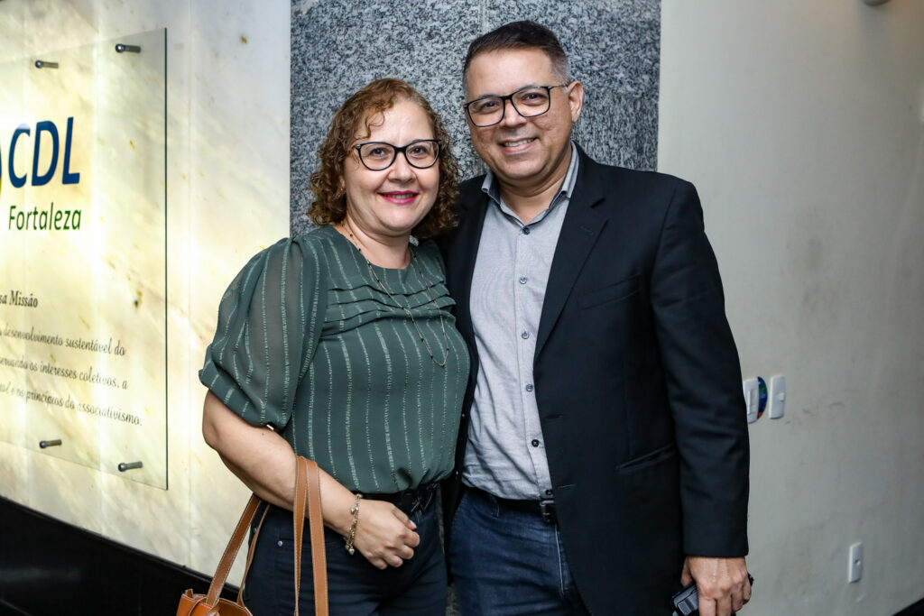 Elisabeth Magalhaes E Cristian Pinheiro