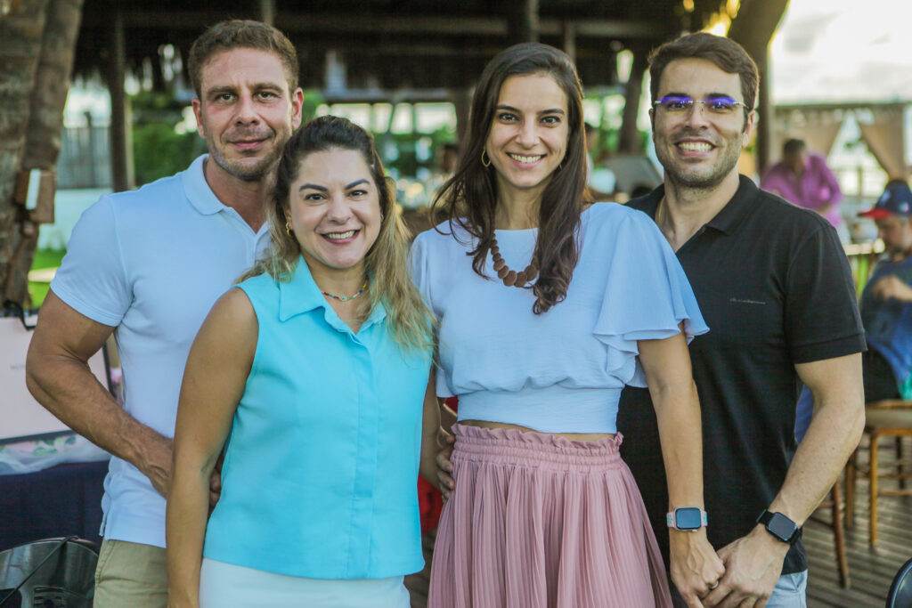 Igor, Carol Figueiredo, Lia E Dario Frota (5)