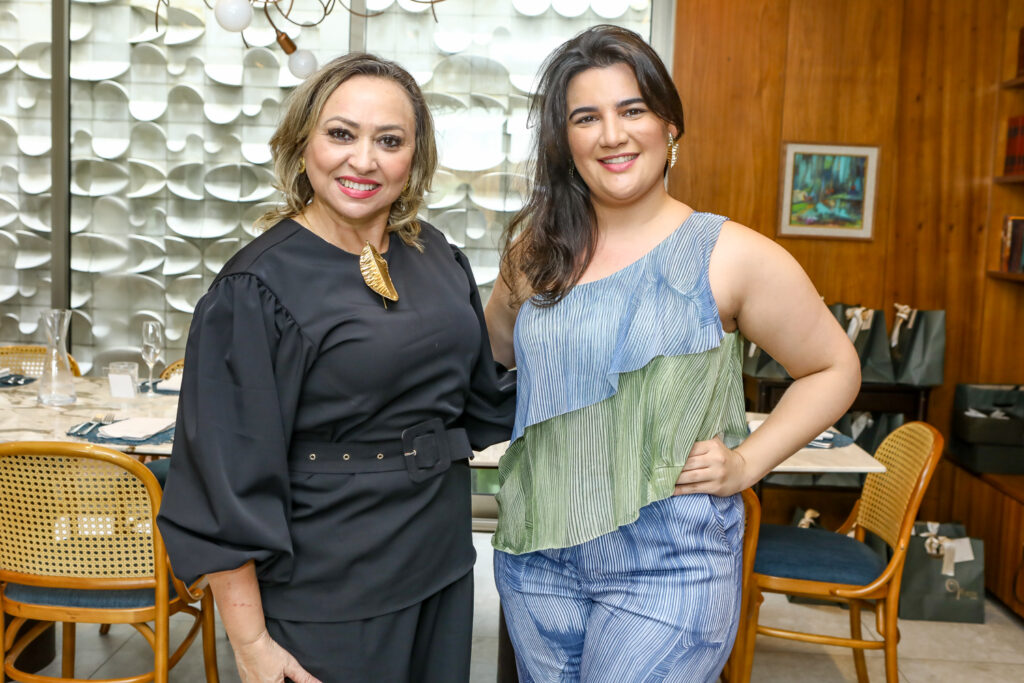 Laelia Melo E Vanessa Baia (2)