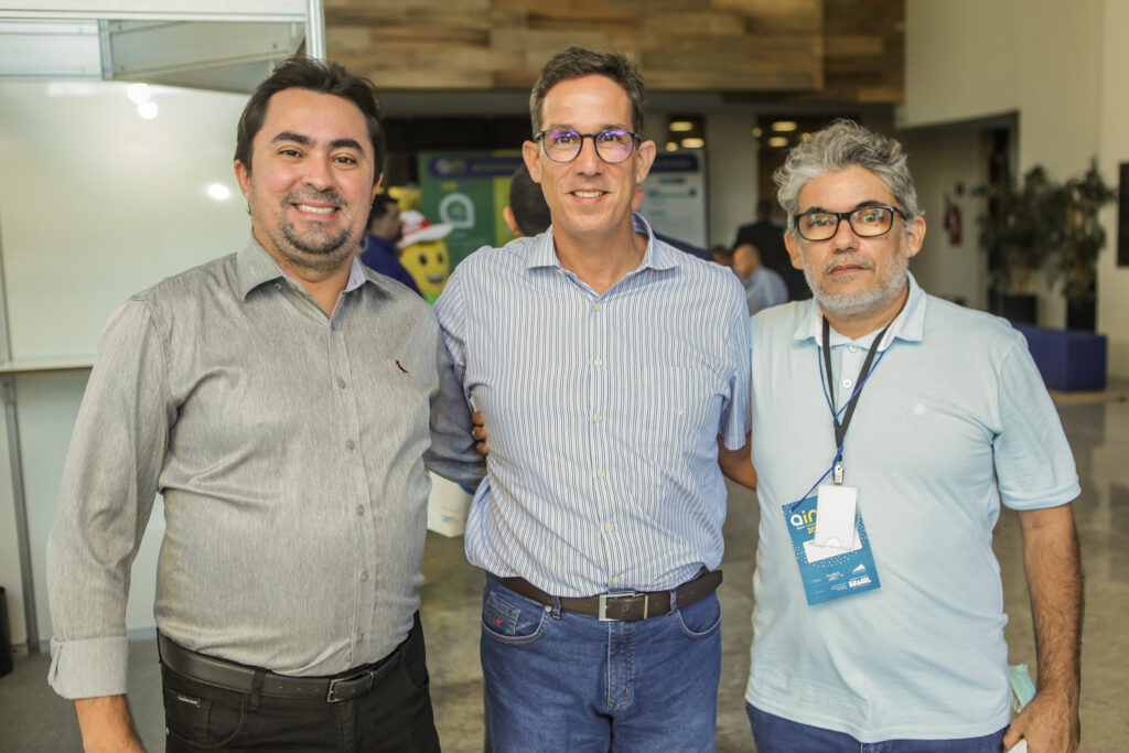 Neto Holanda, Tom Prado E Pedro Lopes