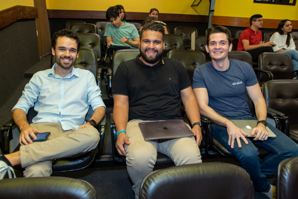 Nuno Teixeira, Paulo Pelaez E Lucas Melo