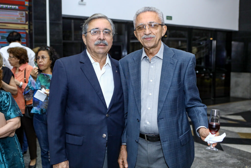 Roberto Sergio Moreira E Clodionor Araujo