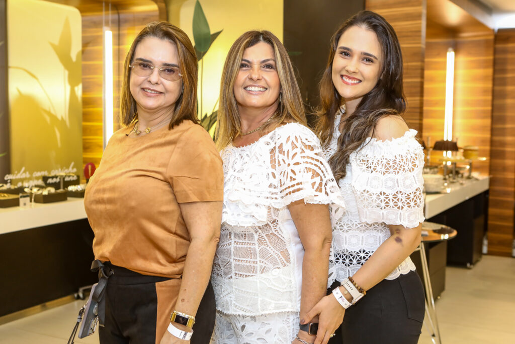 Ticiana Fiuza, Eveline Veloso E Melissa Almeida (3)