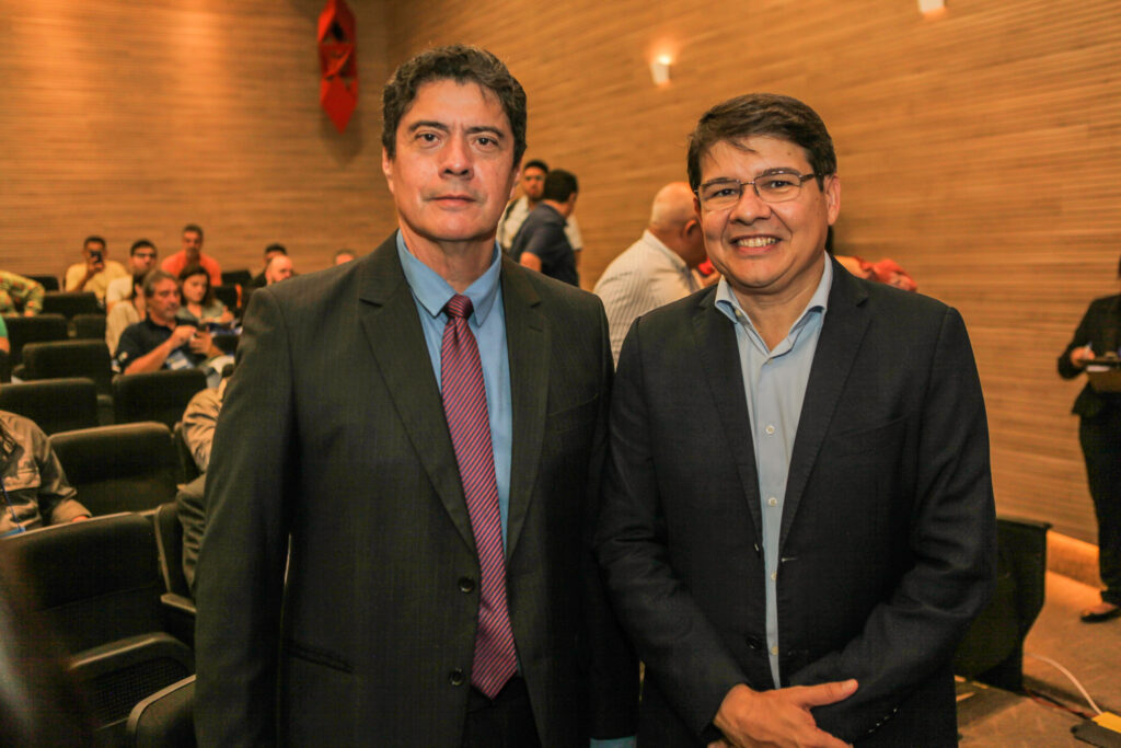 Yure Oliveira E Silvio Carlos (2)