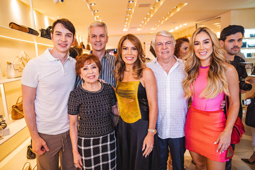 Andre Albuquerque, Claudio Brito, Tane Albuquerque, Maira Silva, Francisco De Matos Brito E Priscila Silva