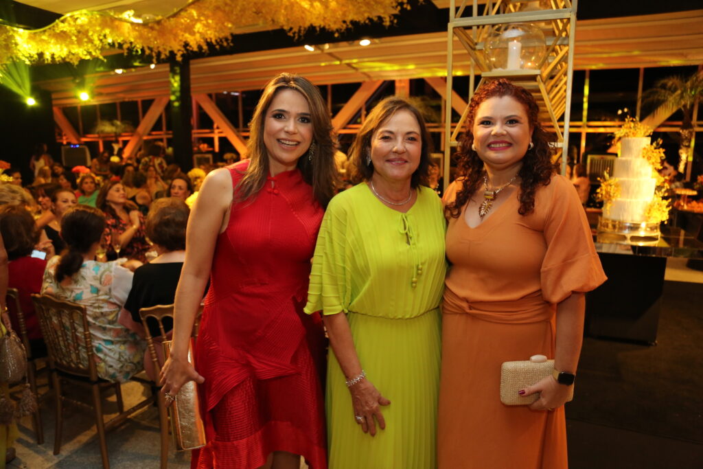 Camila Benevides, Ana Maria E Rosana Genuino