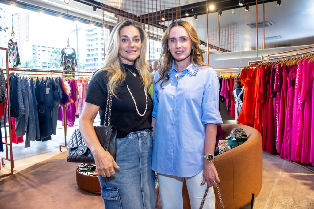 Célia Magalhães E Roberta Nogueira