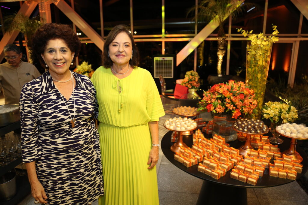 Gloria Parente Com Ana Maria Studart