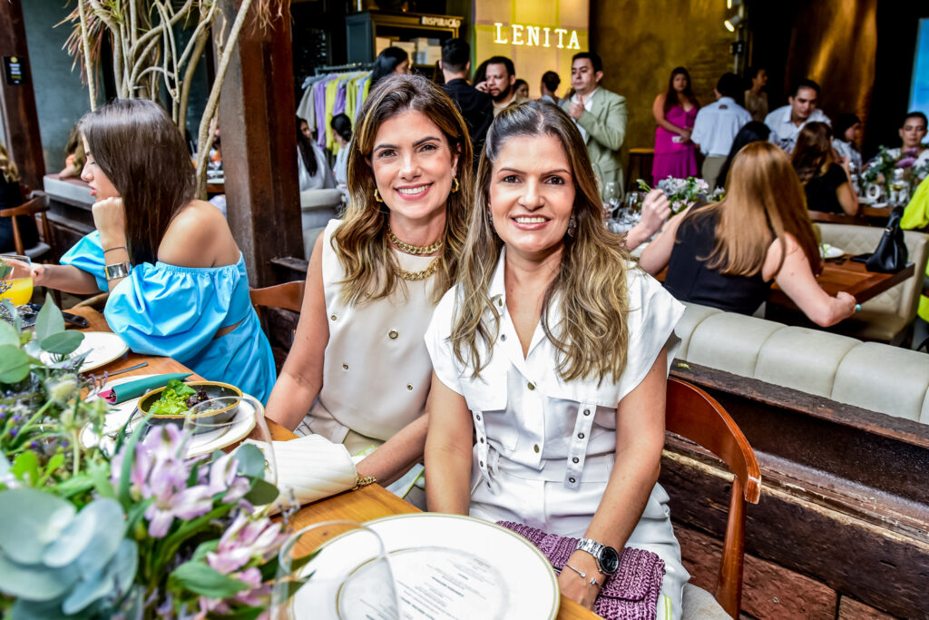 Inês De Castro E Ana Cintia Benevides