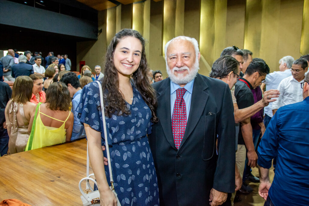 Júlia Pimentel E Pedro Philomeno