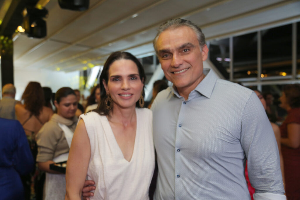 Patricia Studart E Josmario Cordeiro