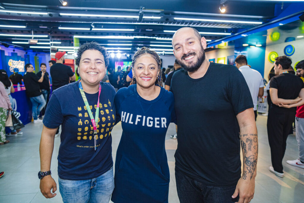 Paula Andrade, Michele Ribeiro E Oscar Filho