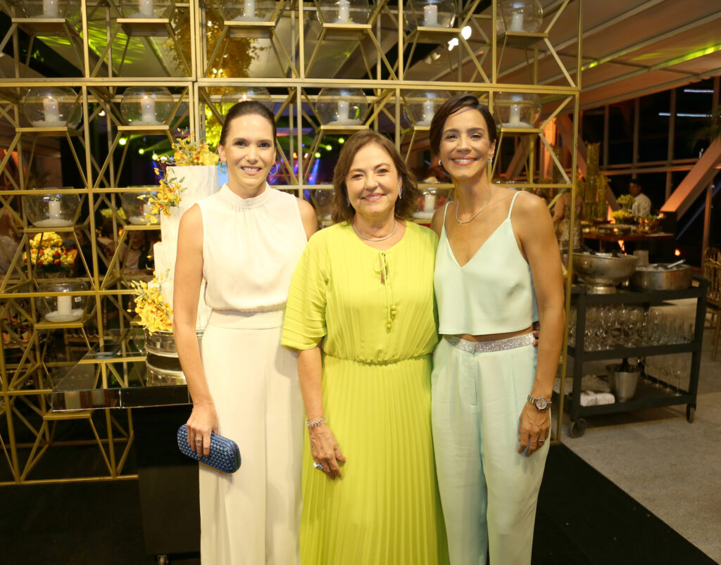 Renata Santos, Ana Maria Studart E Karine Studart