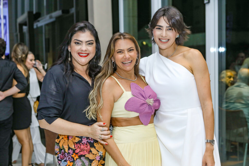 Vivi Almada, Vanessa Queiros E Mariana Rolim