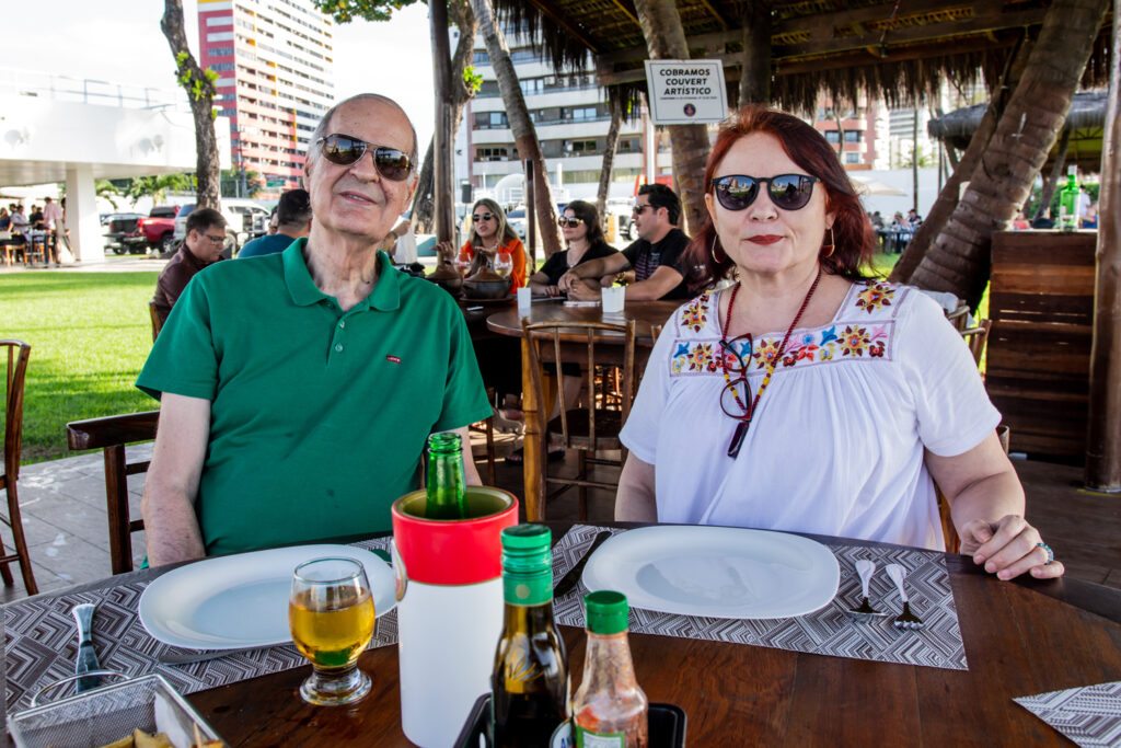 Alexandre E Natália Costa Lima