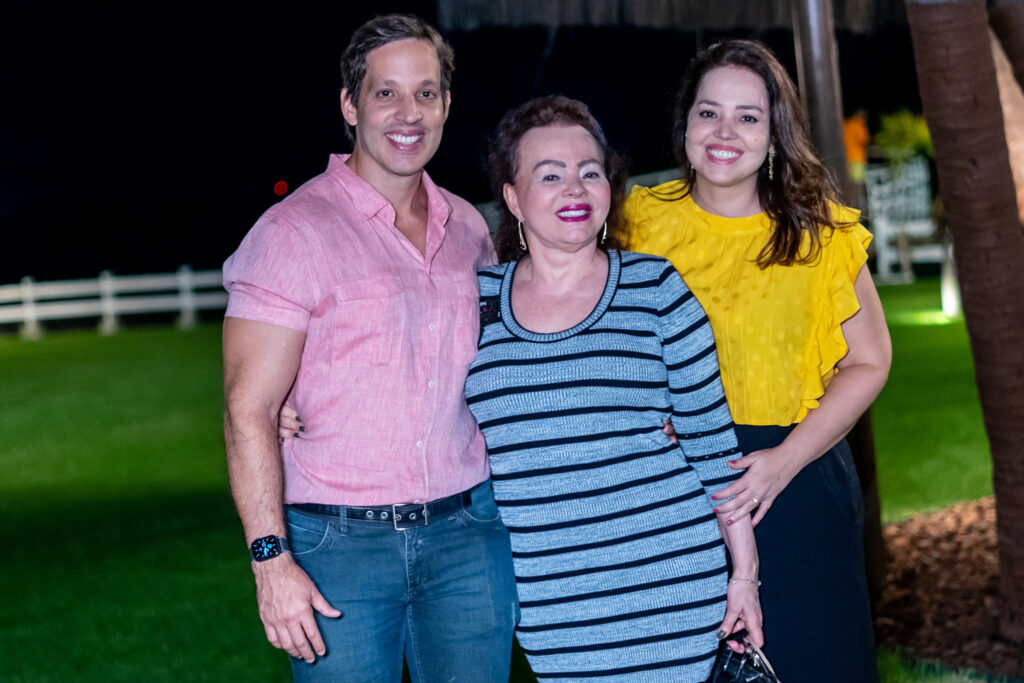 André Oliveira, Ana Vilani Oliveira E Carol Oliveira