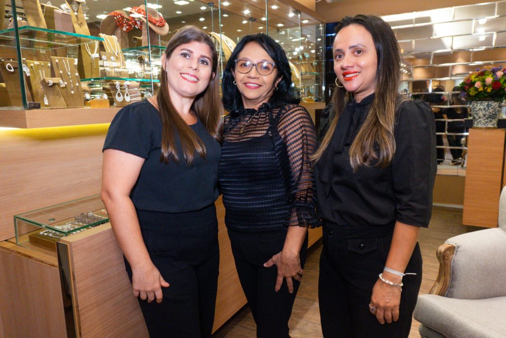 Carla Passos, Josimary Monte E Regina Adriano