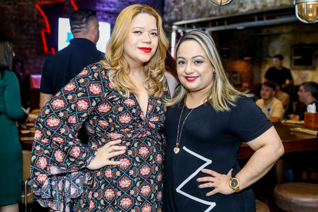 Cristiane Moreira E Tatiana Sobreira