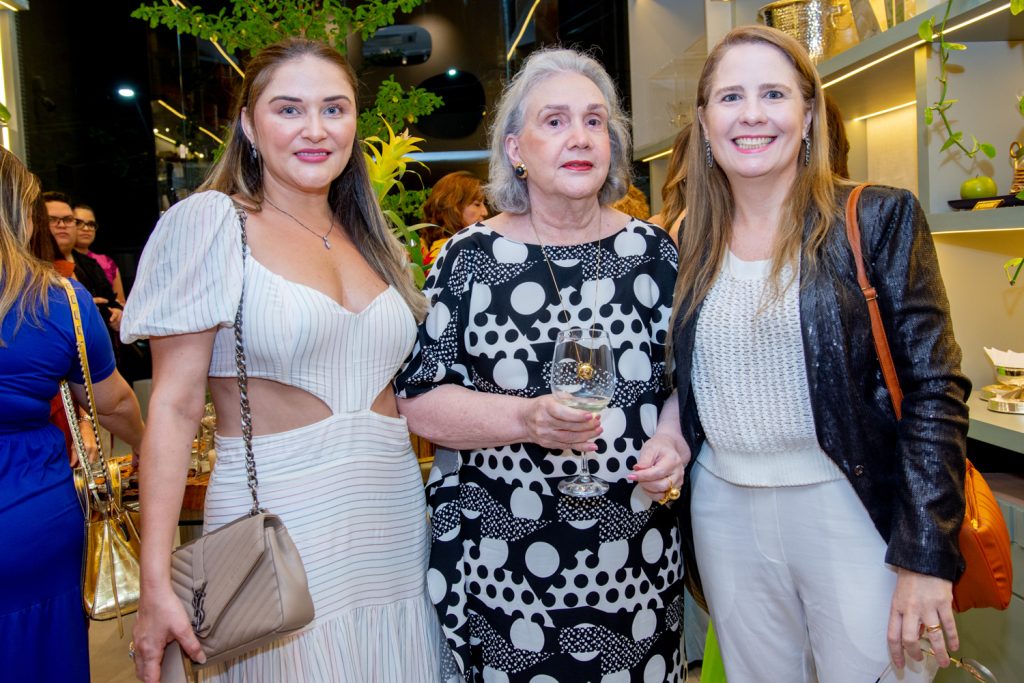 Daniele Santana, Fatima Oliveira E Danielle Lira