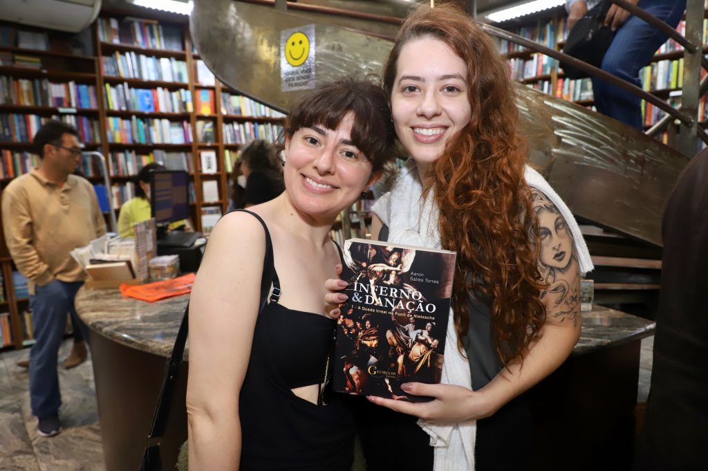 Debora Sogur Hous E Letícia Wunderlich 3347