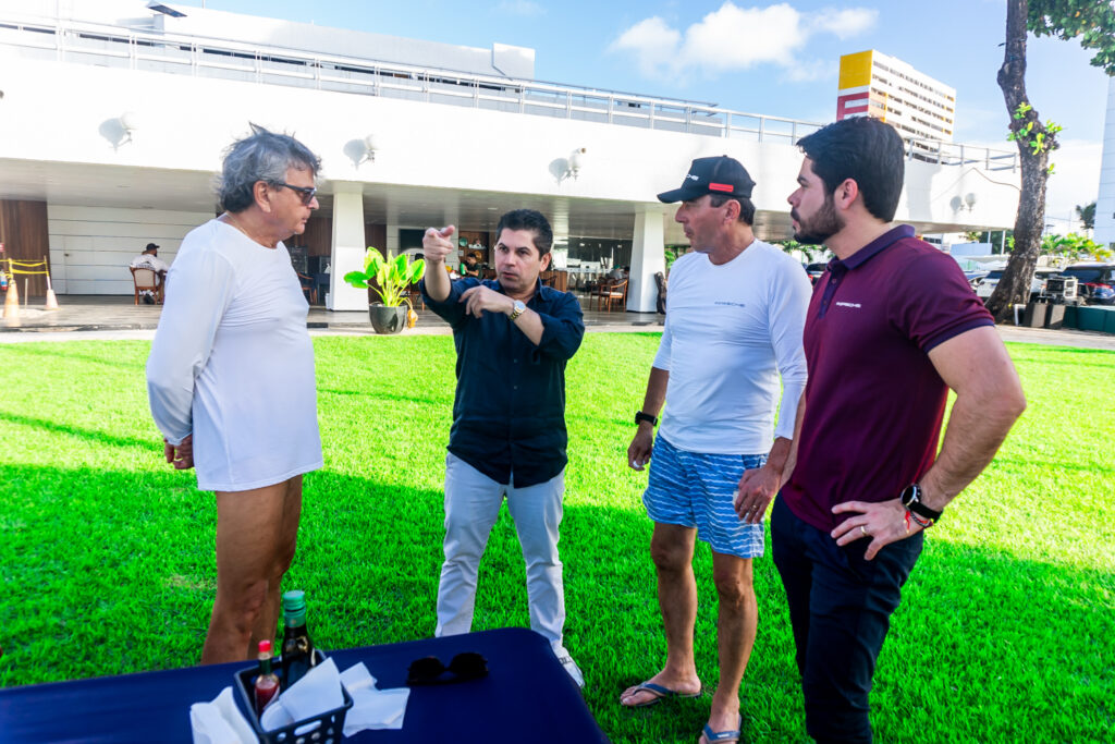 João Carvalho, Pompeu Vasconcelos, Luiz Teixeira E Pedro Lima