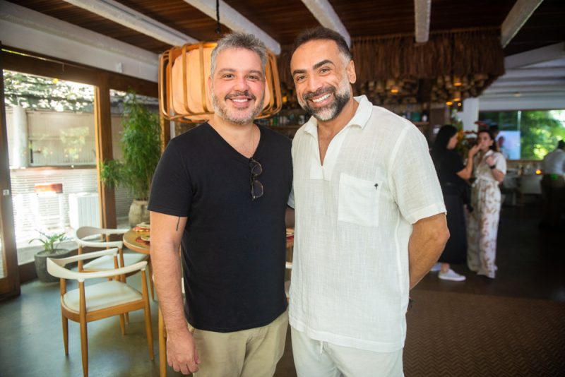 Águas de Março - Água de Coco arma evento especial alusivo ao Dia das Mães