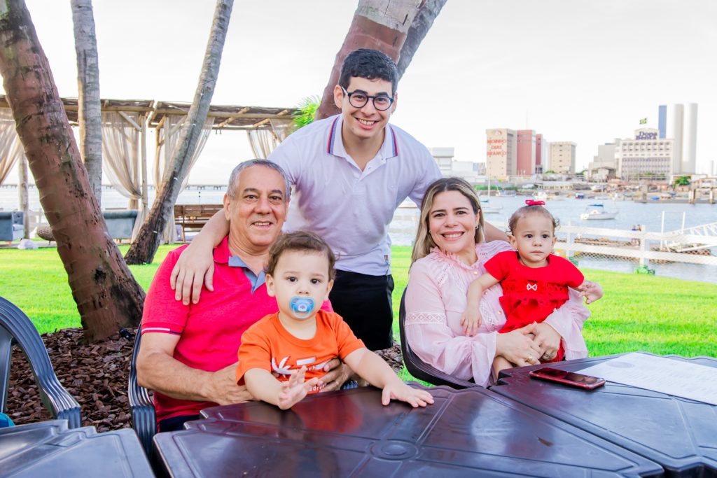 Ricardo João Ricardo Neves, Francisco Neto, Hilma E Lara Neves