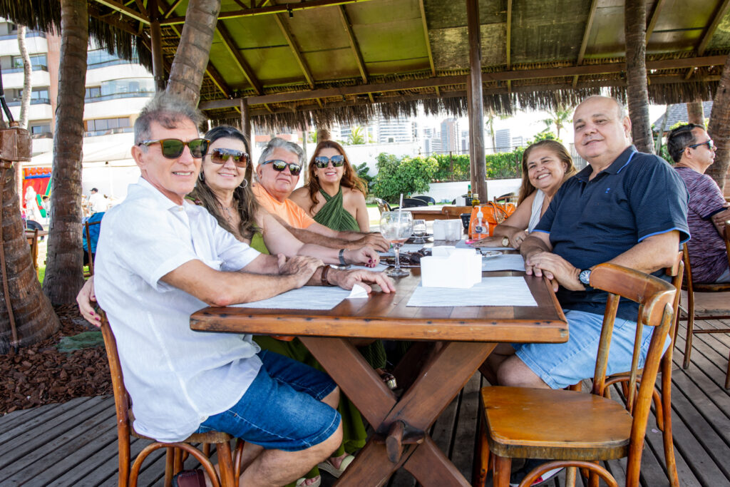 Roberto E Edna Nevares, Orivaldo Barbosa, Kaila Menezes, Marcia E Caetano Bacelar