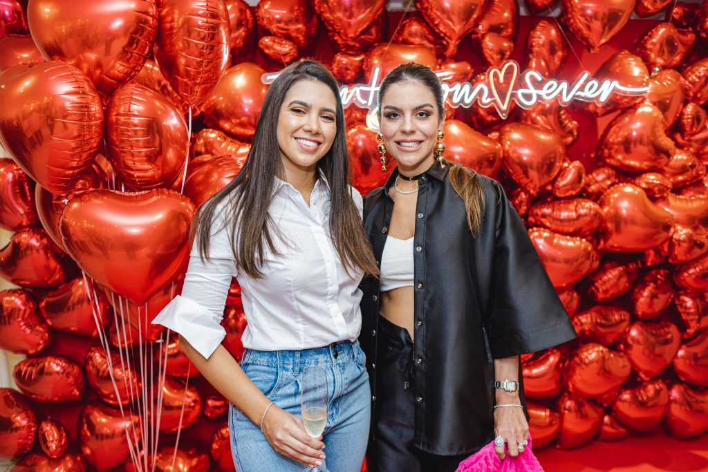 Suzana Geleilate E Camila Nogueira