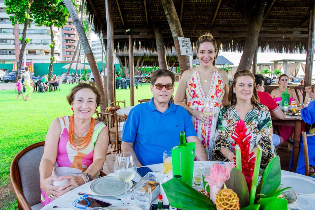 Teresa Lucia Arruda, Marcos Albuquerque, Silvinha De Castro E Giovanna Castro