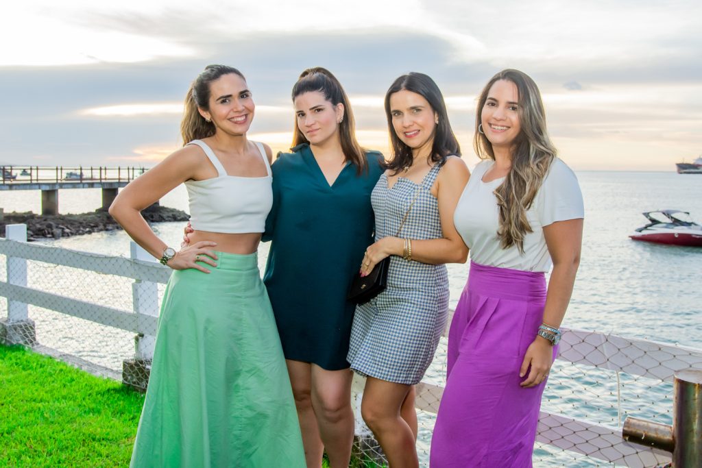 Yuska Garcia, Karla Cardoso, Gabriela Carvalho E Karolina Cardoso