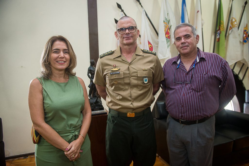 Aline Sampaio, Coronel Dias Lopes E Coronel Morgado (1)