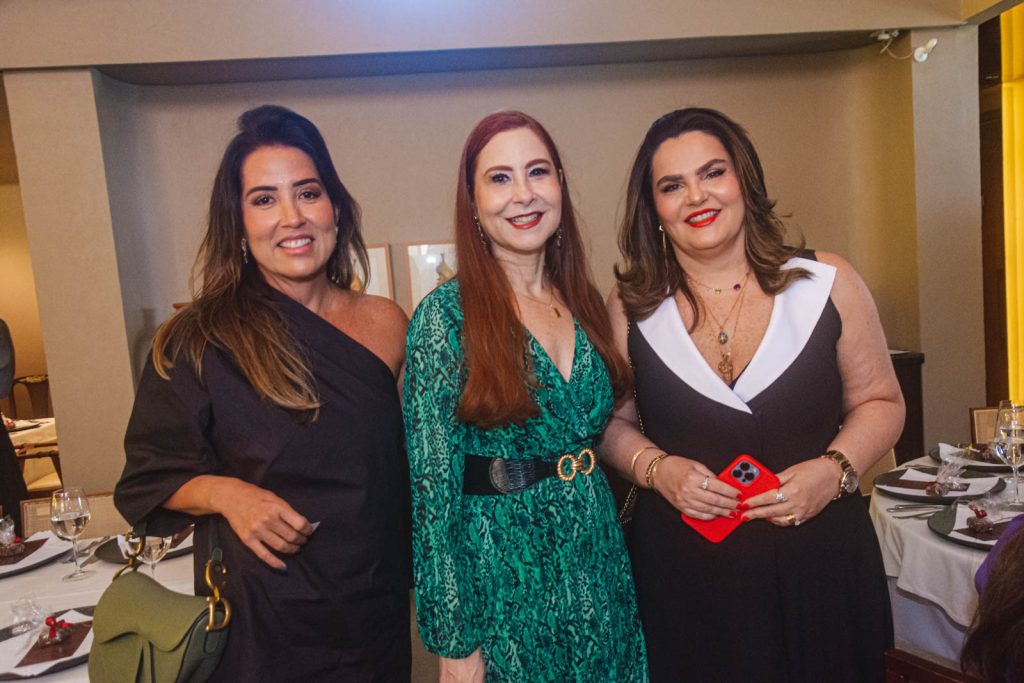 Ana Vladia Sales, Paula Barreira E Vania Viana