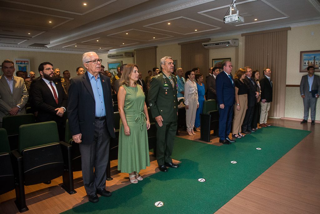 Entrega De Medalhas A Ricardo, Sérgio Cavalcante E Ivens Dias Branco Jr Na 10ª Região Militar (20)