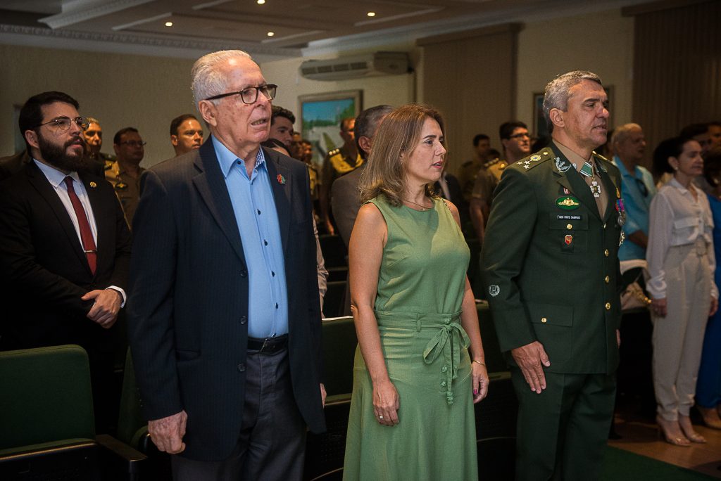 Entrega De Medalhas A Ricardo, Sérgio Cavalcante E Ivens Dias Branco Jr Na 10ª Região Militar (21)