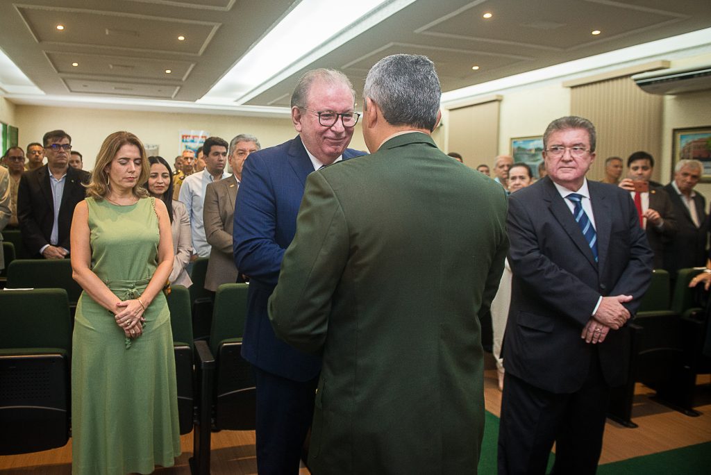 Entrega De Medalhas A Ricardo, Sérgio Cavalcante E Ivens Dias Branco Jr Na 10ª Região Militar (33)