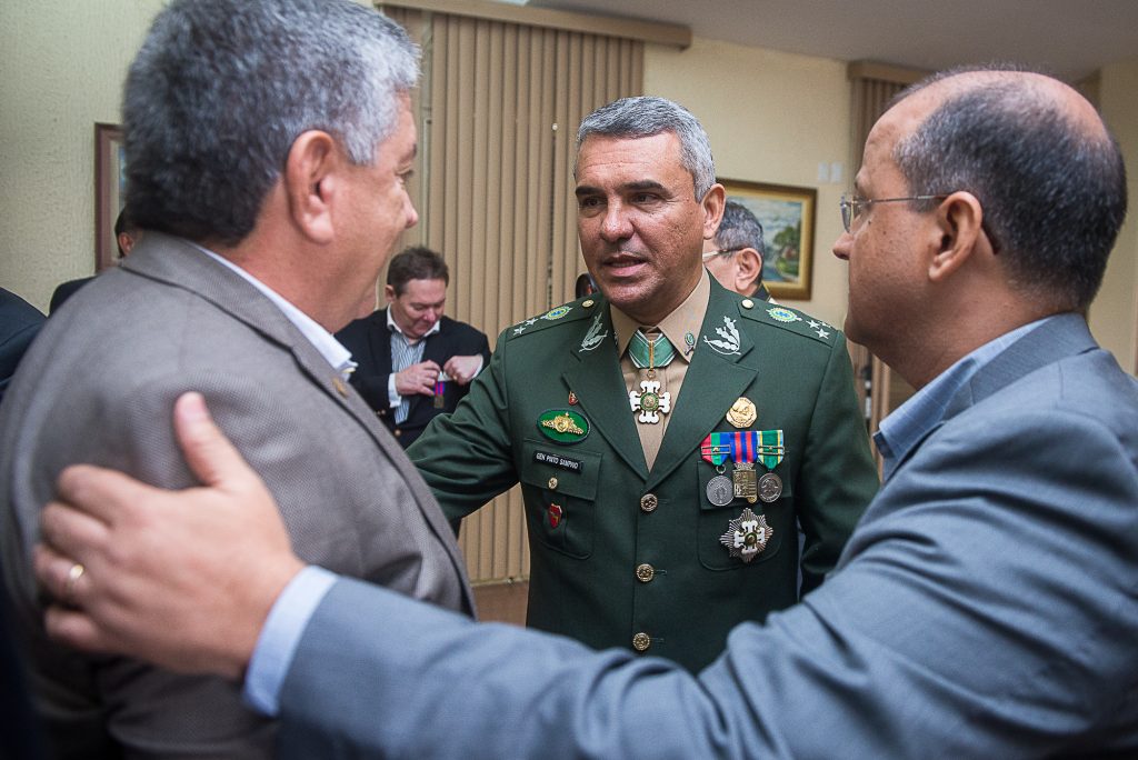 Entrega De Medalhas A Ricardo, Sérgio Cavalcante E Ivens Dias Branco Jr Na 10ª Região Militar (44)