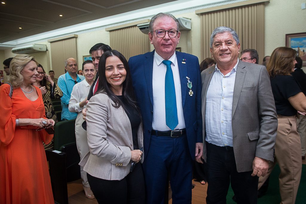 Entrega De Medalhas A Ricardo, Sérgio Cavalcante E Ivens Dias Branco Jr Na 10ª Região Militar (50)