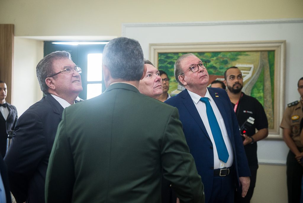 Entrega De Medalhas A Ricardo, Sérgio Cavalcante E Ivens Dias Branco Jr Na 10ª Região Militar (6)