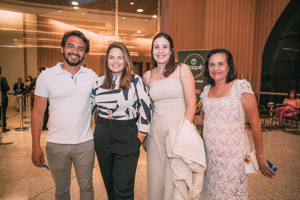 Gabriel Asamo, Ana Cristina, Daniele E Suely Uchua